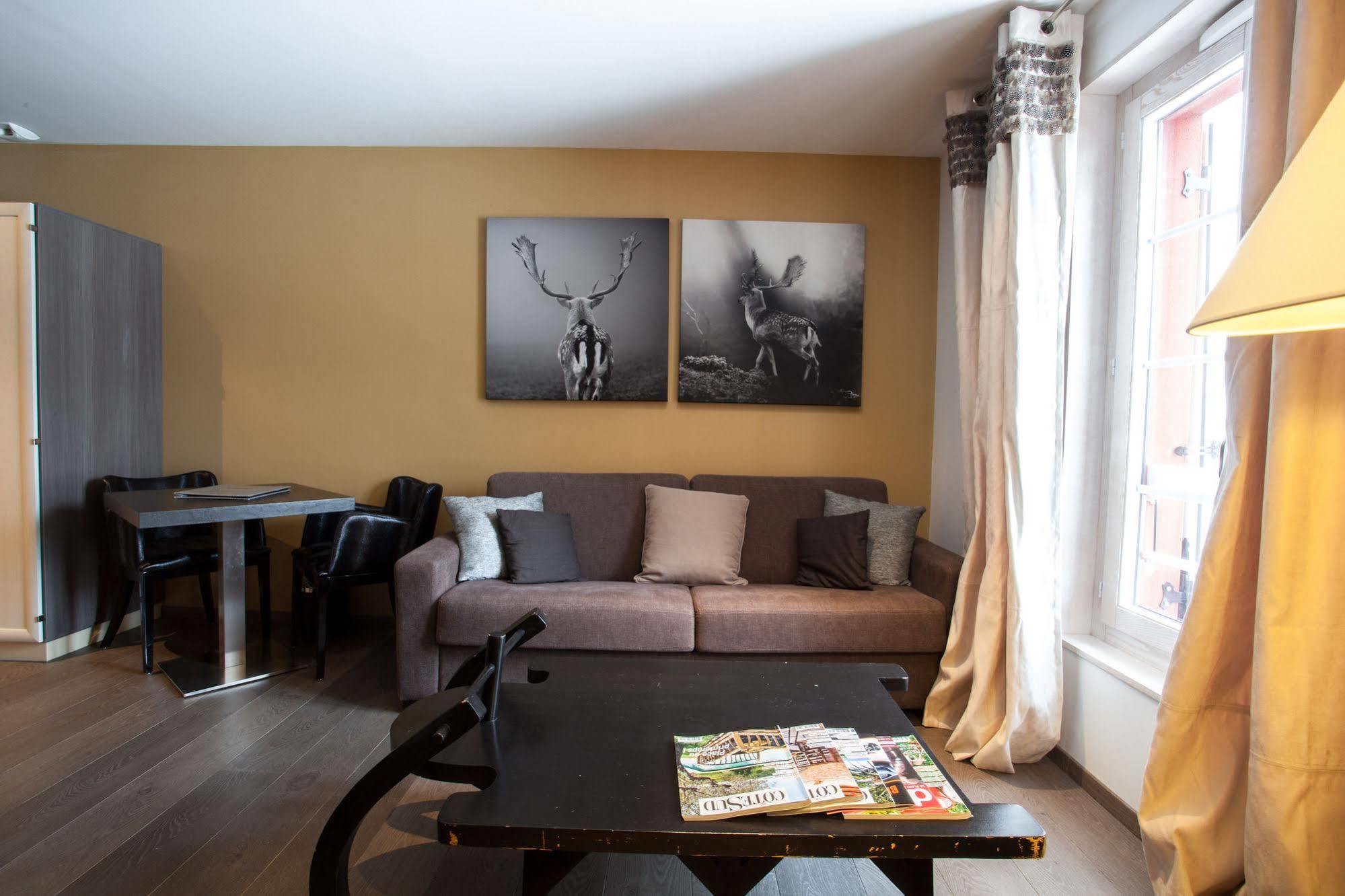 Auberge De Maison Rouge Vetraz-Monthoux Luaran gambar